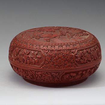 A large carved lacquered box, Qing dynasty with Qianlong mark.