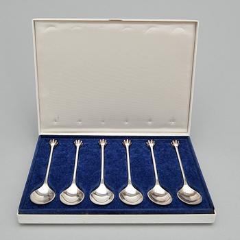 PARTI SILVER, bl.a Gösta Helenius, Åbo, 1938, vikt exklusive delar innehållandes metall ca 323 gram.