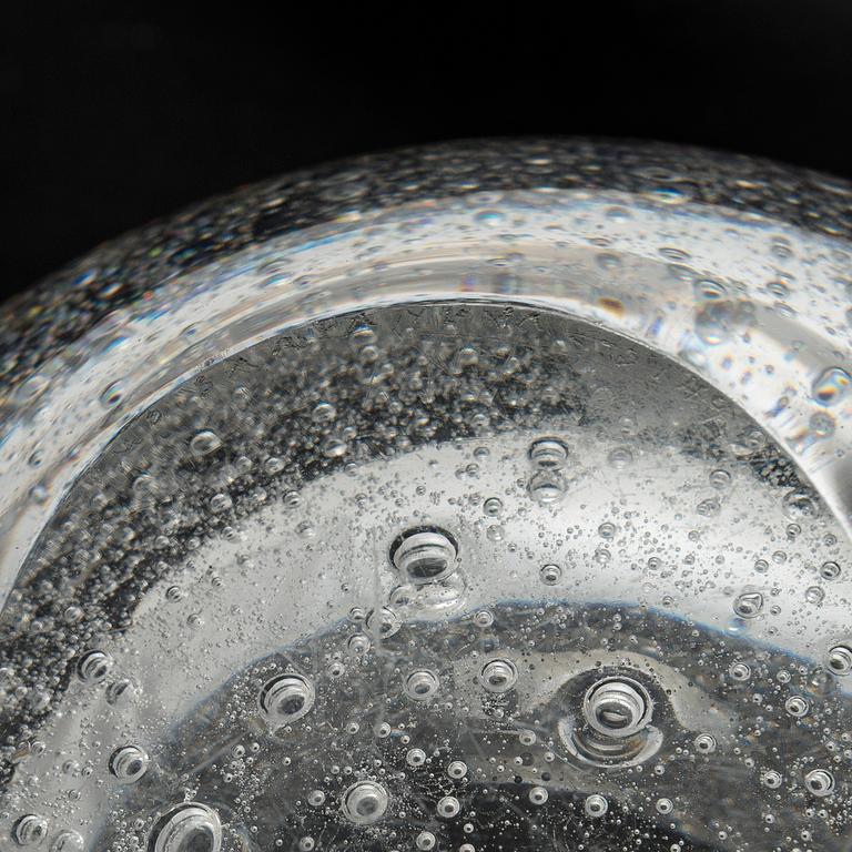 Timo Sarpaneva, glasskulptur, "Hiidenhelmi" (Jättens pärla), signerad Timo Sarpaneva - 2149.