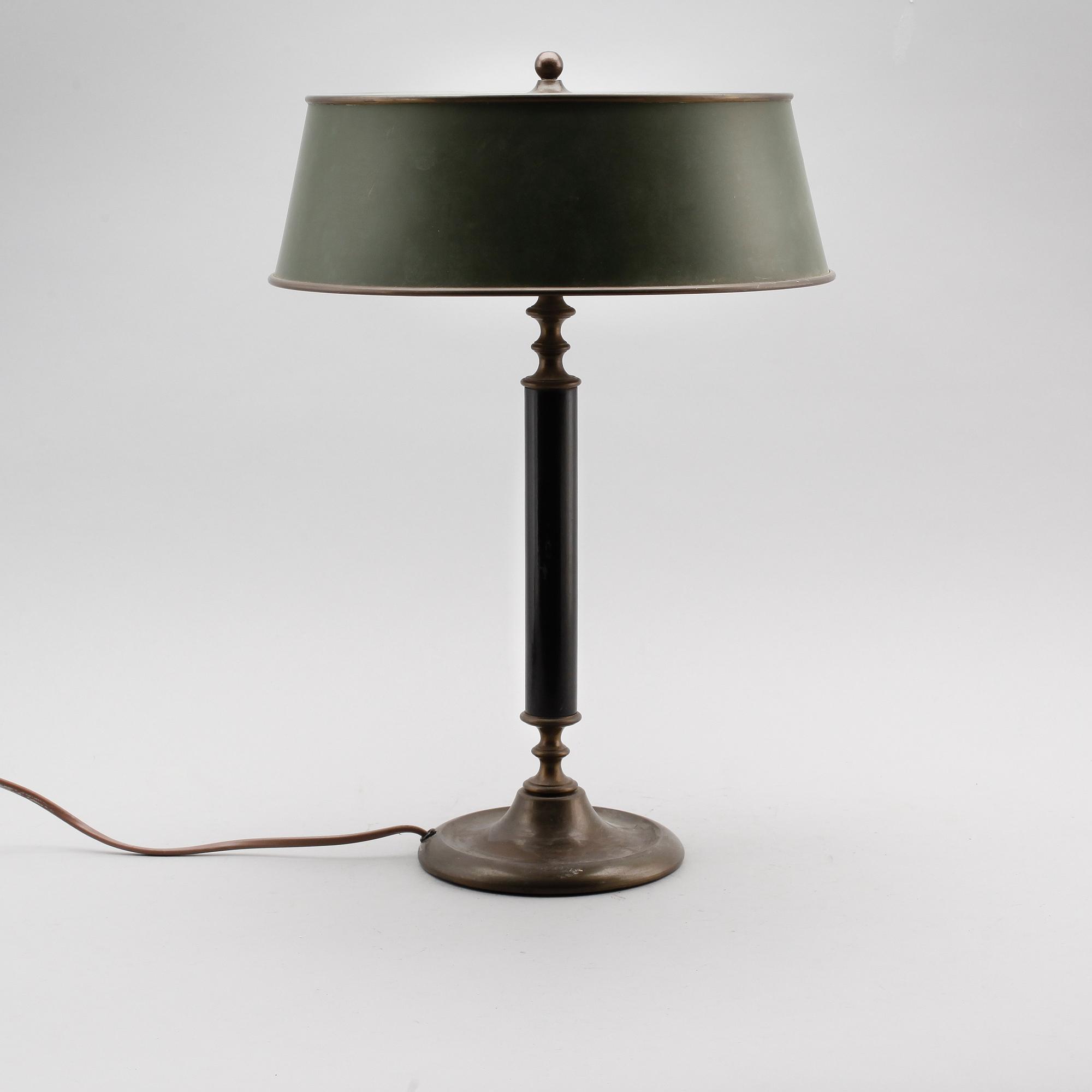 BORDSLAMPA, 1900-talets första hälft.