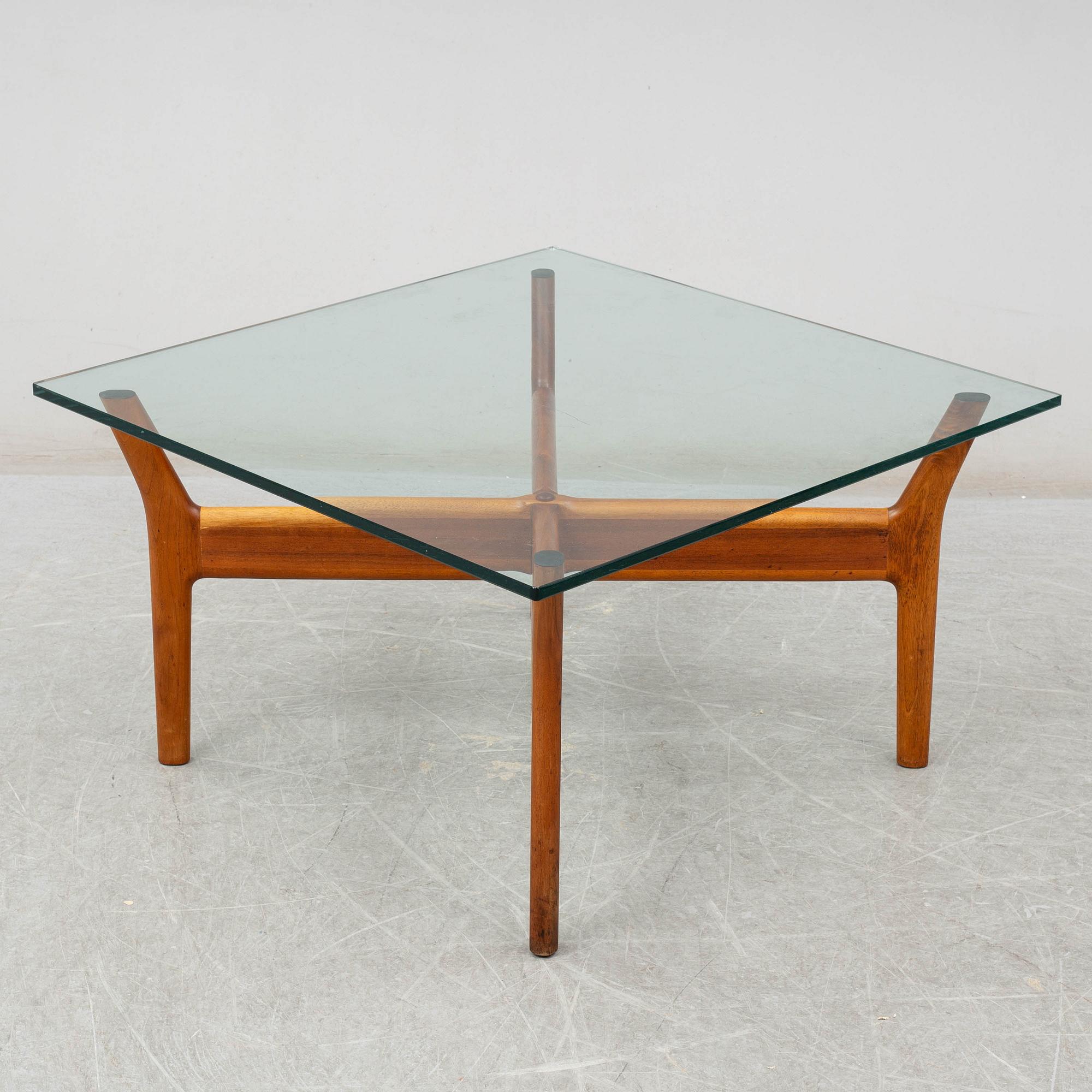 ALF SVENSSON, a mid 20th Century coffee table.