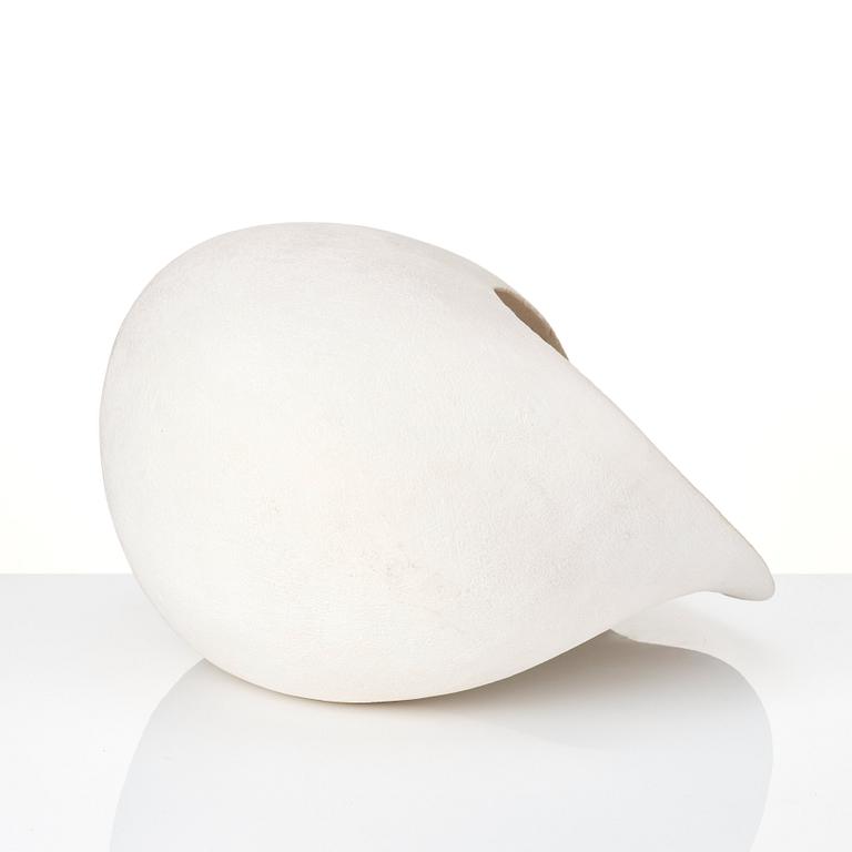 Eva Hild, a white stoneware sculpture, Sparsör, Sweden 1999.