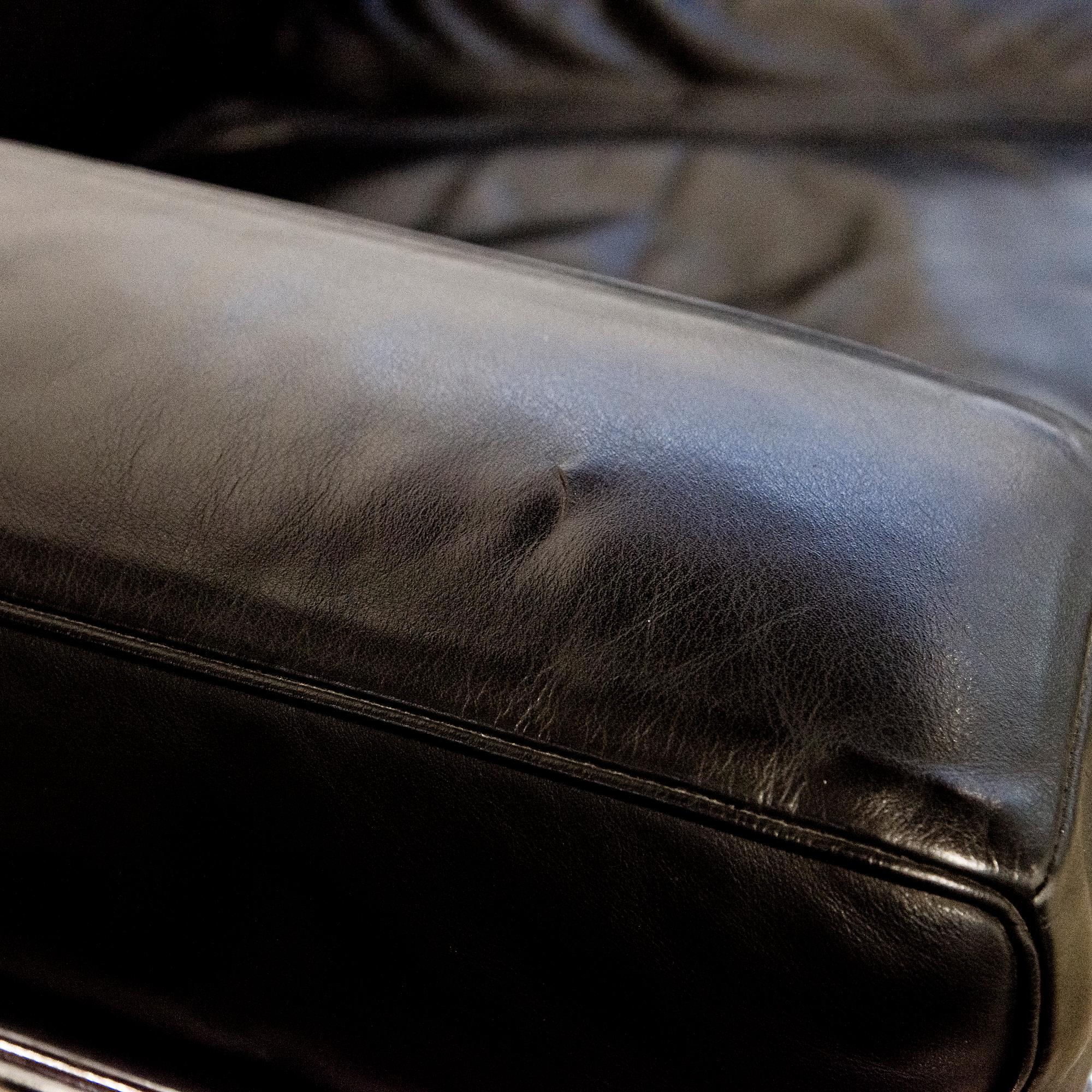 Pierre Jeanneret, Charlotte Perriand & Le Corbusier, soffa, "LC 2", Cassina, Italien.