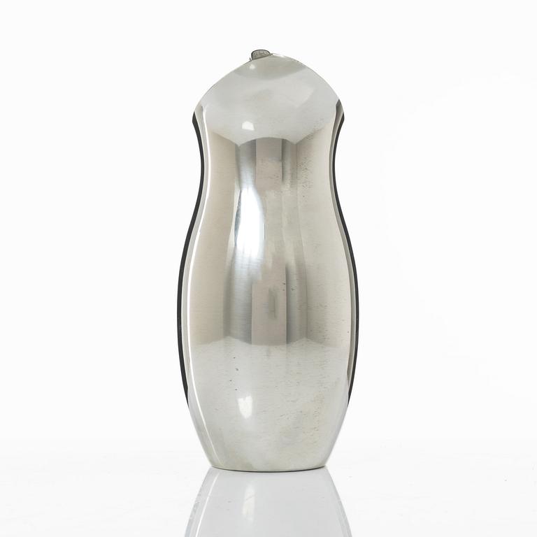 Sebastian Schildt, a pewter jug, Firma Svenskt Tenn, Stockholm 2021.