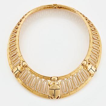 901. Cartier "Scarab" a necklace.