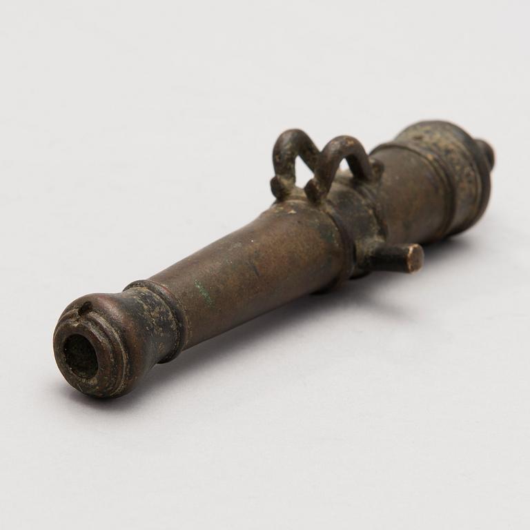 An 18th Century bronze signal cannon.