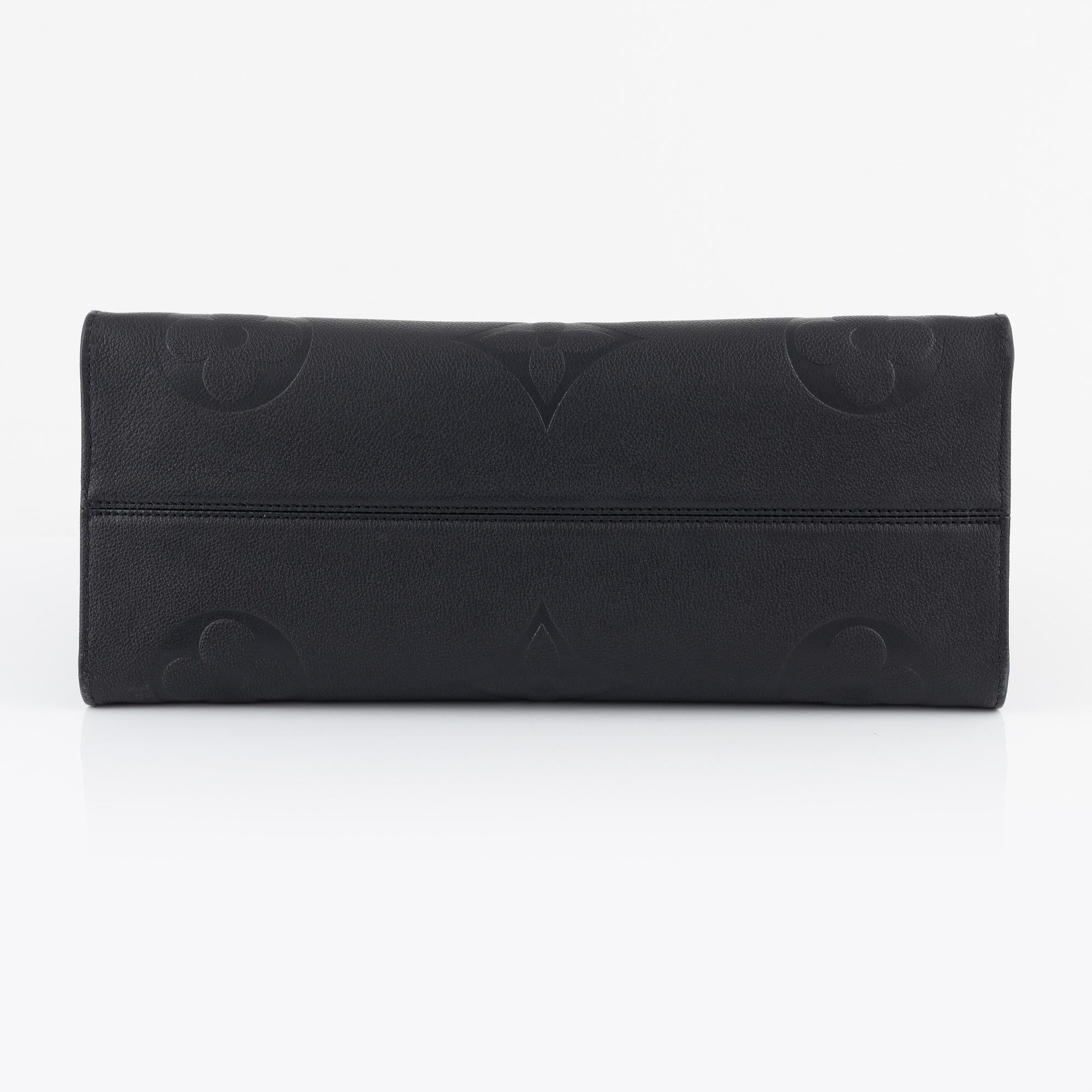 Louis Vuitton, bag, "Onthego MM", 2022.
