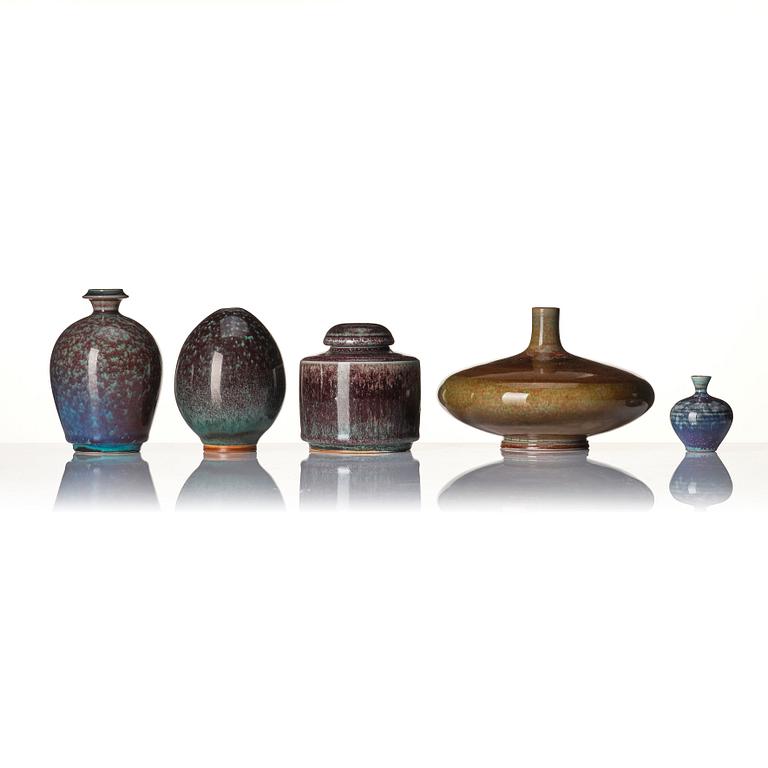 Berndt Friberg, a set of five stoneware vases, one with lid, Gustavsberg studio, Sweden 1967-70.