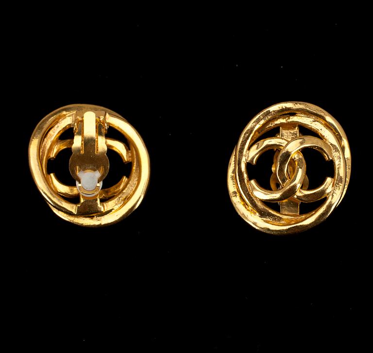 ÖRHÄNGEN, clips, Chanel.