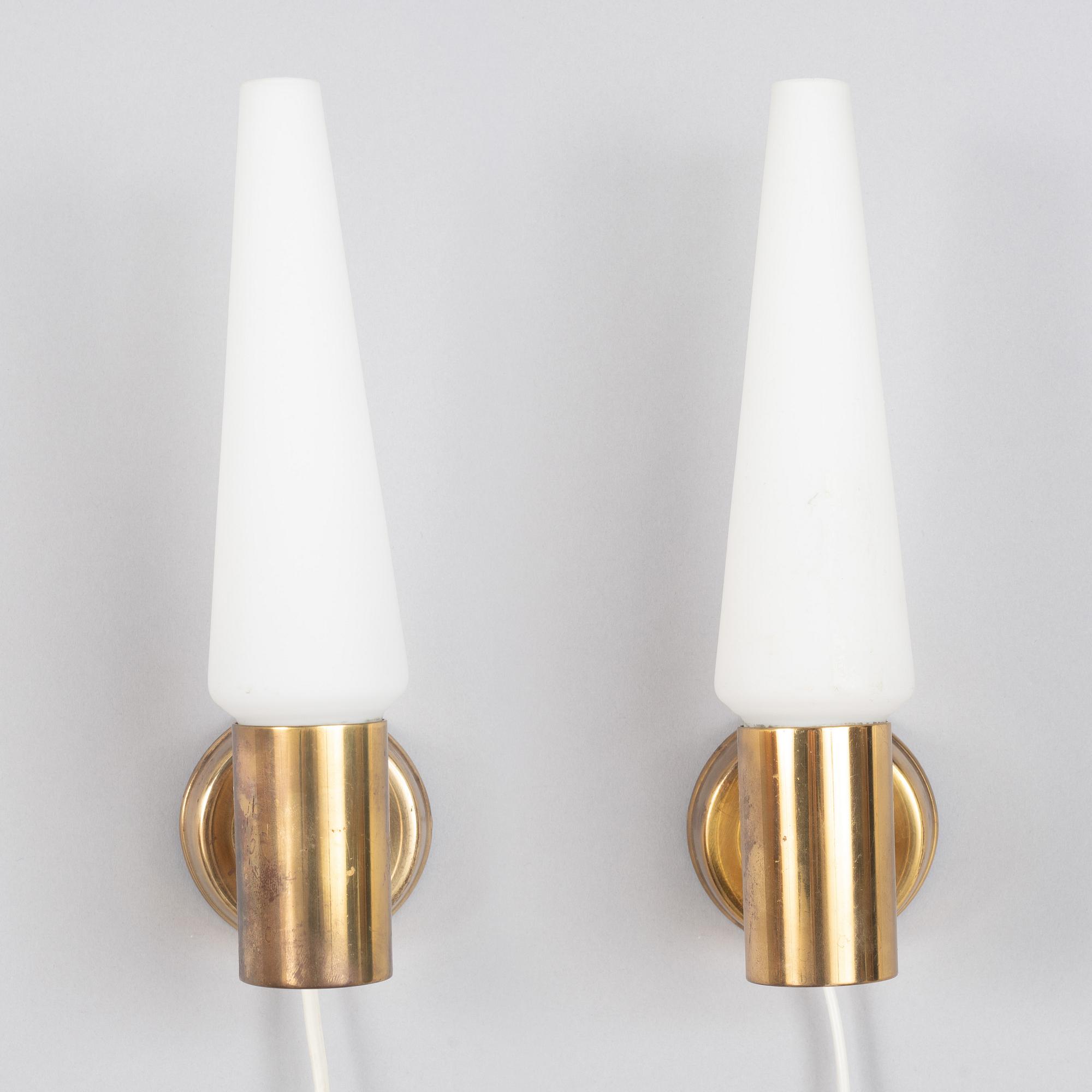 A pair of wall lights, mid 20th Century.