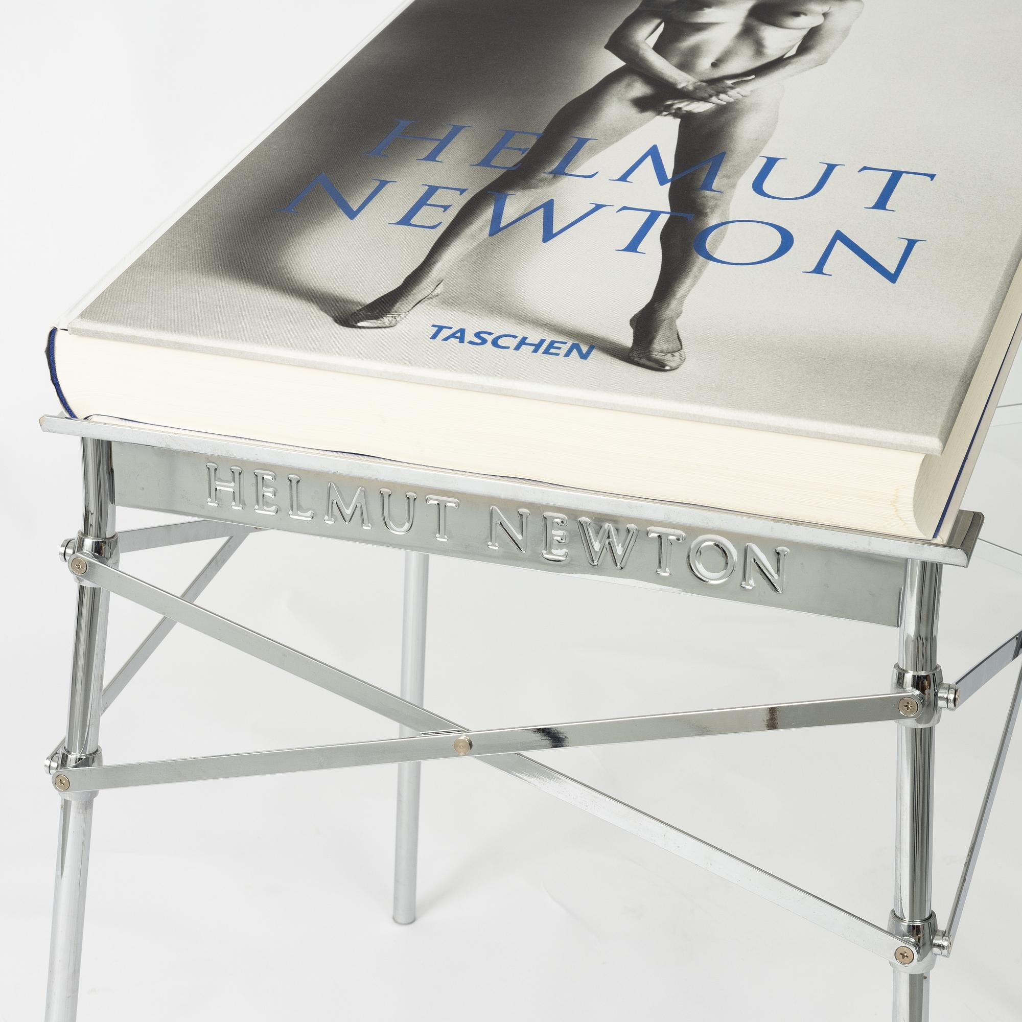 Helmut Newton, "SUMO", 1999.