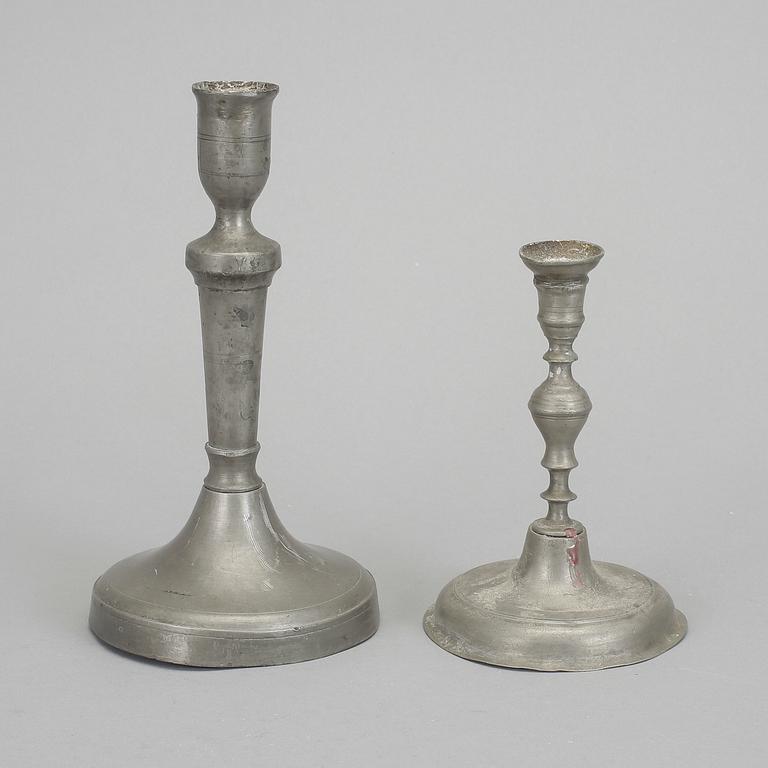 LJUSSTAKAR, 2 st, tenn, 1700/1800-tal.