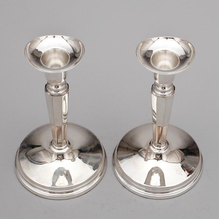 LJUSSTAKAR, ett par, silver, KG Markströms, Uppsala, 1957.
