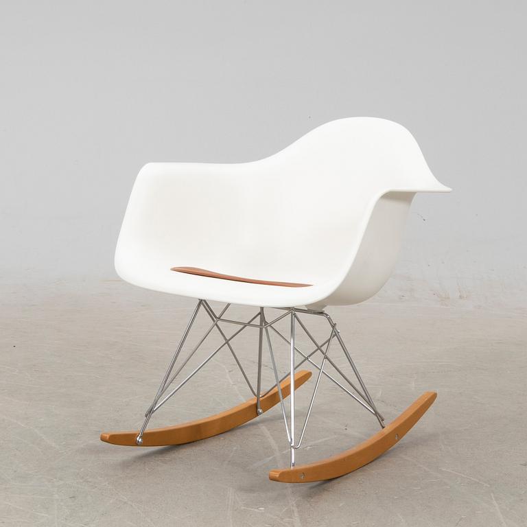 Charles and Ray Eames, rocking chair, "Eames Plastic Armchair RAR", Vitra 2015.