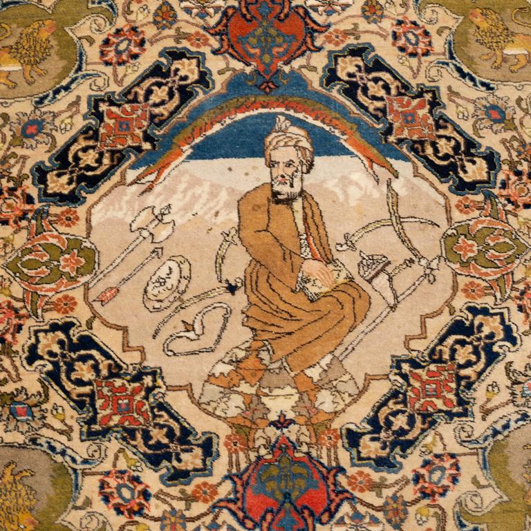 A CARPET, semi-antique Tabriz, ca 260 x 167 cm.