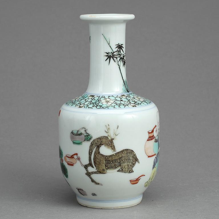 VAS, porslin, Kina, 1900-tal.