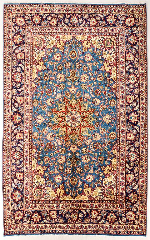 A semiantique Najafabad carpet approx 431x304 cm.