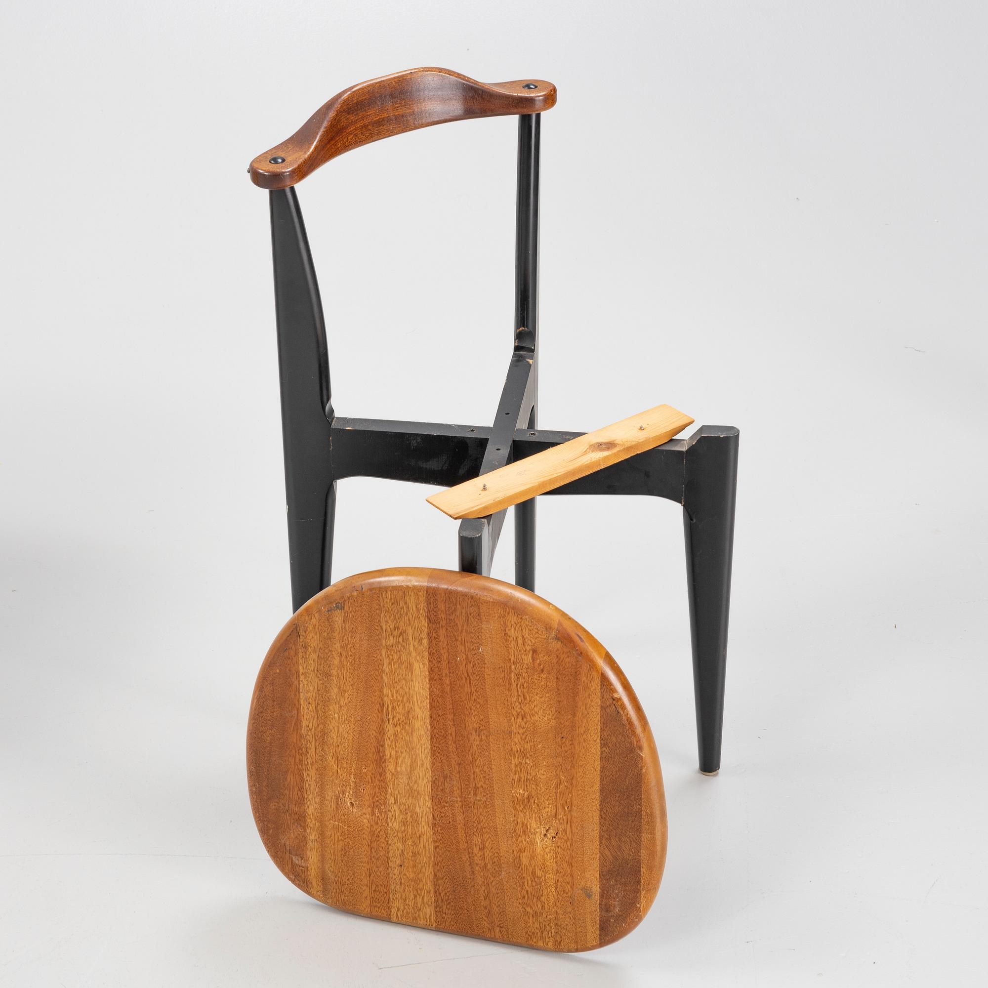 A set of three 'Thema' chairs by Yngve Ekström, mid 20th Century.