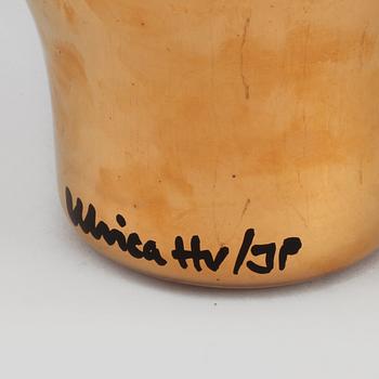 VAS, glas, "Open Minds Guld", Ulrica Hydman-Vallien, Kosta Boda, signerad, sent 1900-tal.