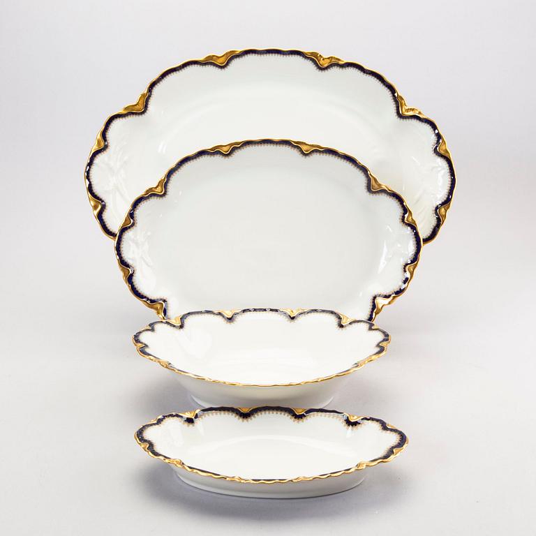 A 122 pcs of Limoges porcelain dinner service.