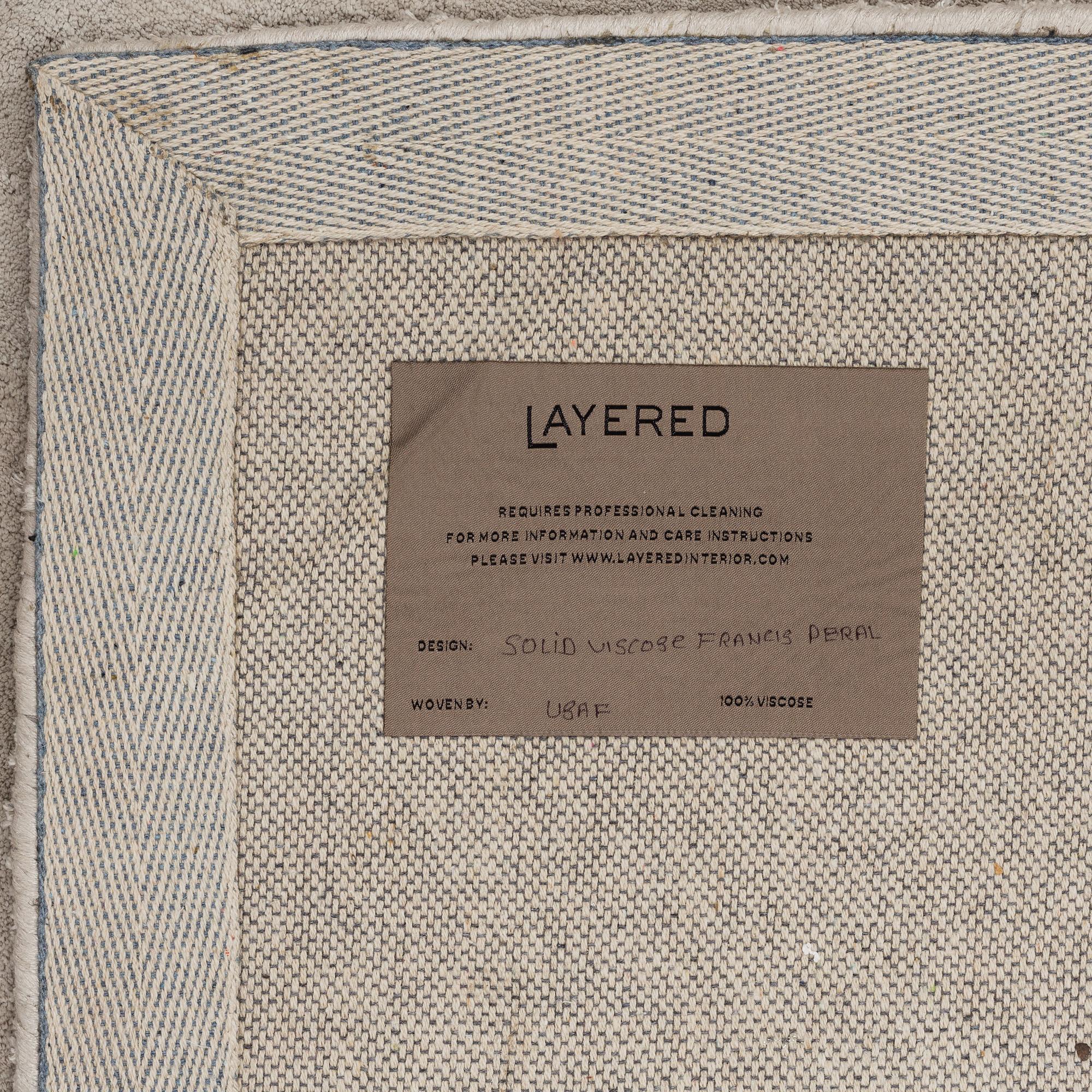 A Layrered "Francis Pearl" carpet, 300x400 cm.