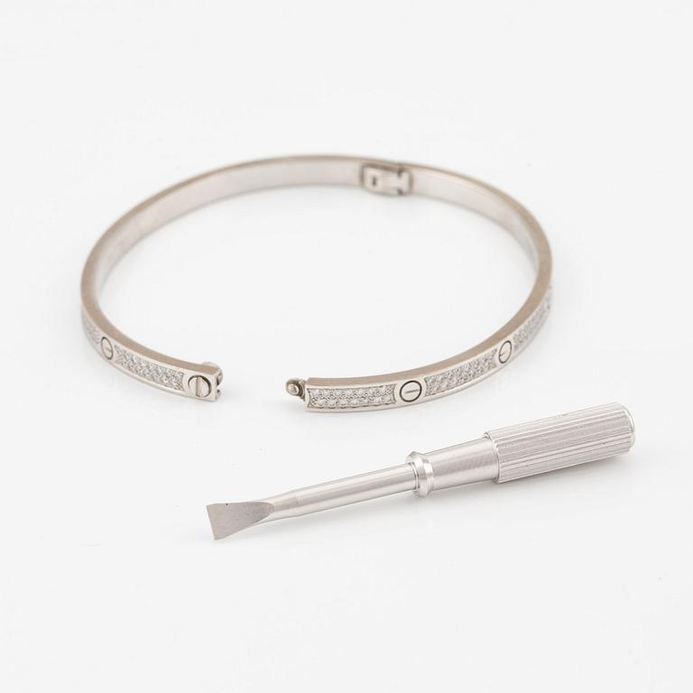 Cartier armband "Love", liten modell, 18K vitguld med runda briljantslipade diamanter.