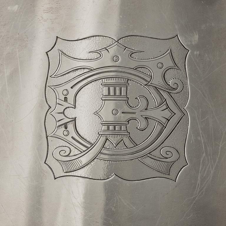 A French 20th century silver 950/1000 service, marked EC, Paris.