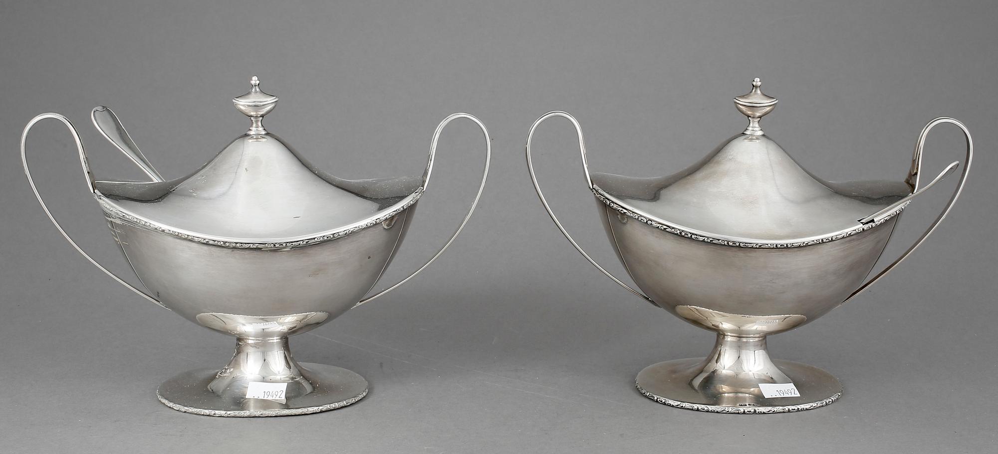 SOCKERSKÅLAR, ett par, silver, CF Carlman, Stockholm, bla, 1929. Vikt ca 937g.