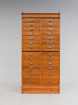 ARKIVSKÅP, 1900-talets första hälft.