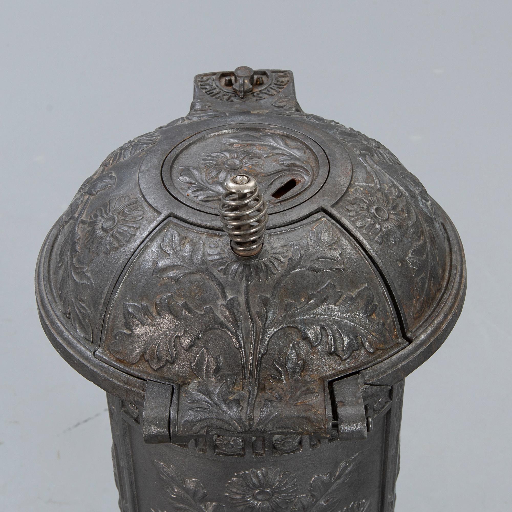 Stove, Husqvarna, Mikado 20th century cast iron.