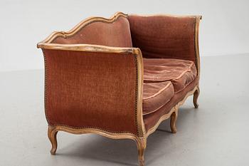 SOFFA, rokokostil, 1900-talets första hälft.