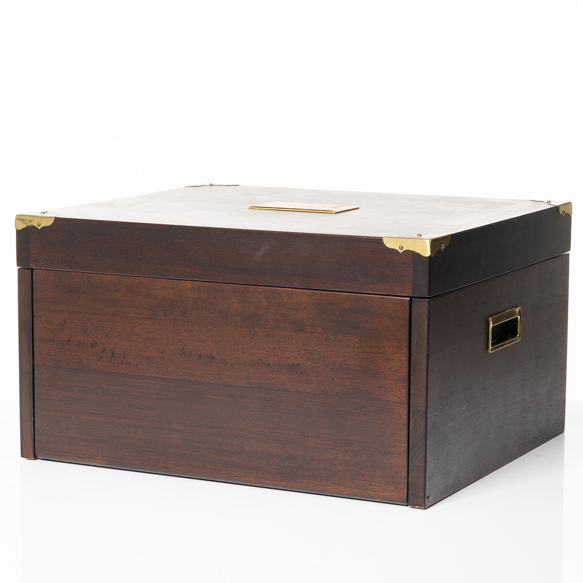 Cutlery service, 96 pieces, silver, model "Viktoria", Auran Kultaseppä Oy, Turku, Finland 1982.