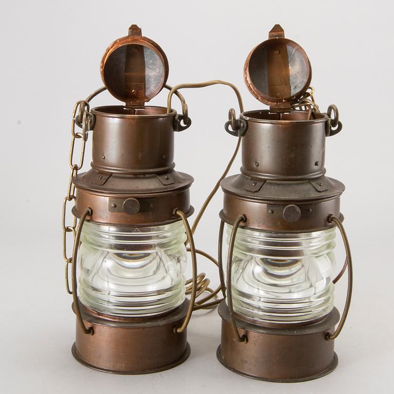 SKEPPSLYKTOR, koppar, 2 st, 1900-talets andra hälft.