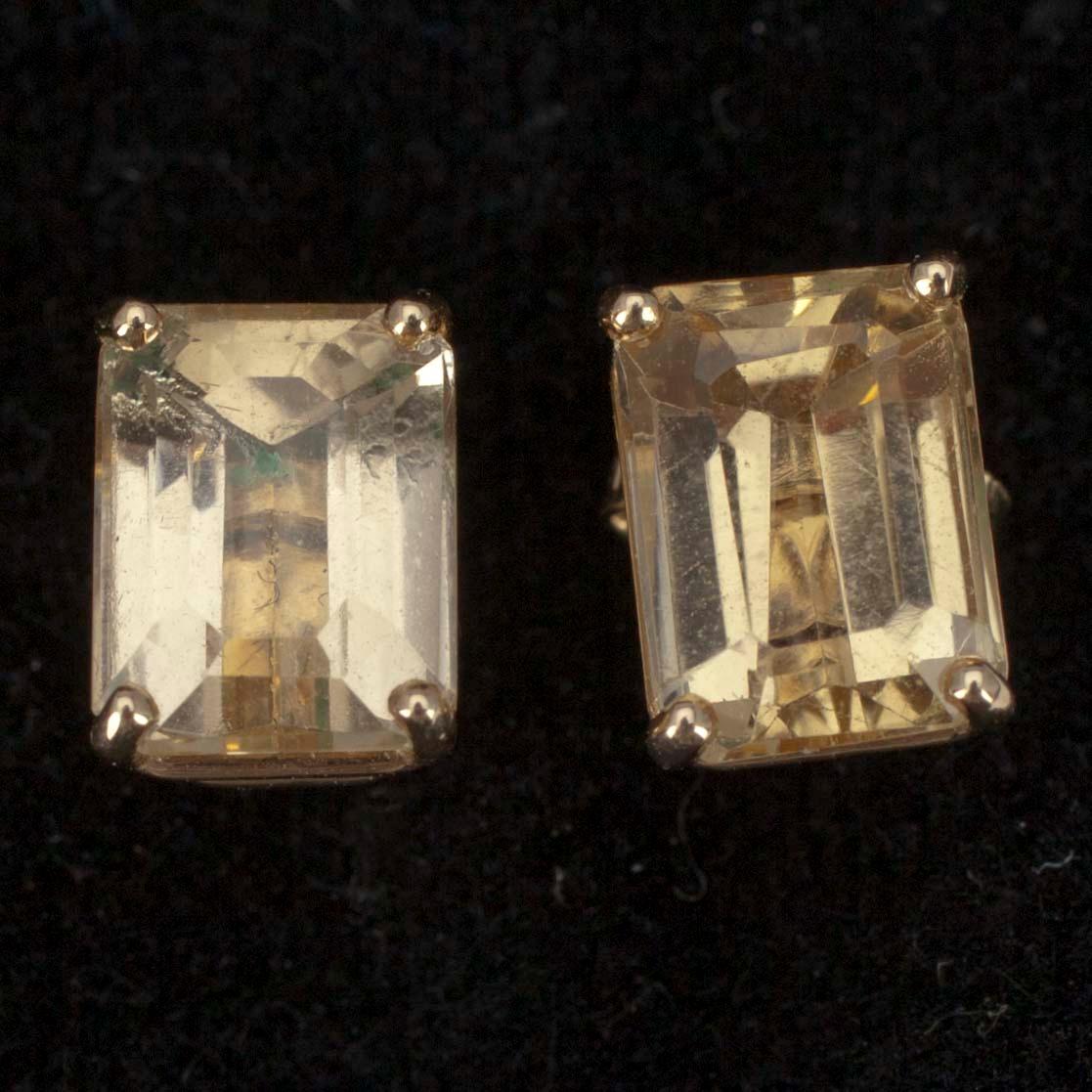 ÖRHÄNGEN, ett par, 14K guld, vietnamesisk beryll, tot. ca  2,77 ct.