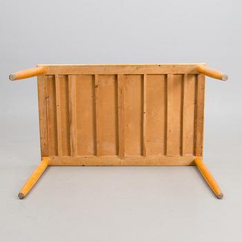 ILMARI TAPIOVAARA, PÖYTÄ, Domus. Keravan Puuteollisuus 1940-luvun loppu.