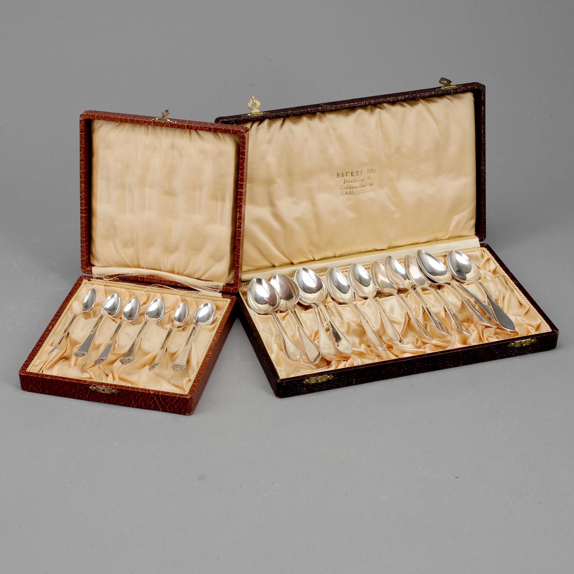 PARTI SILVER, ca 42 delar, bl.a C.G. Hallberg, Stockholm 1925. Total vikt ca 830 gram.