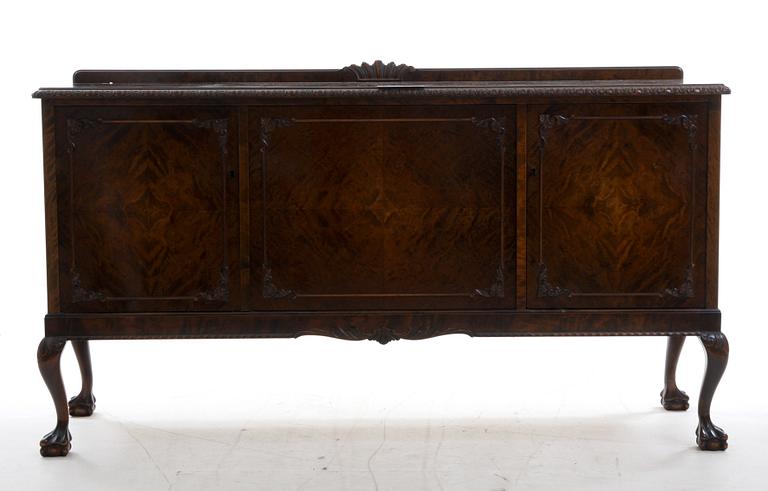 MATSALSMÖBLEMANG, 8 delar, Chippendale-stil, 1930/40-tal, björk.