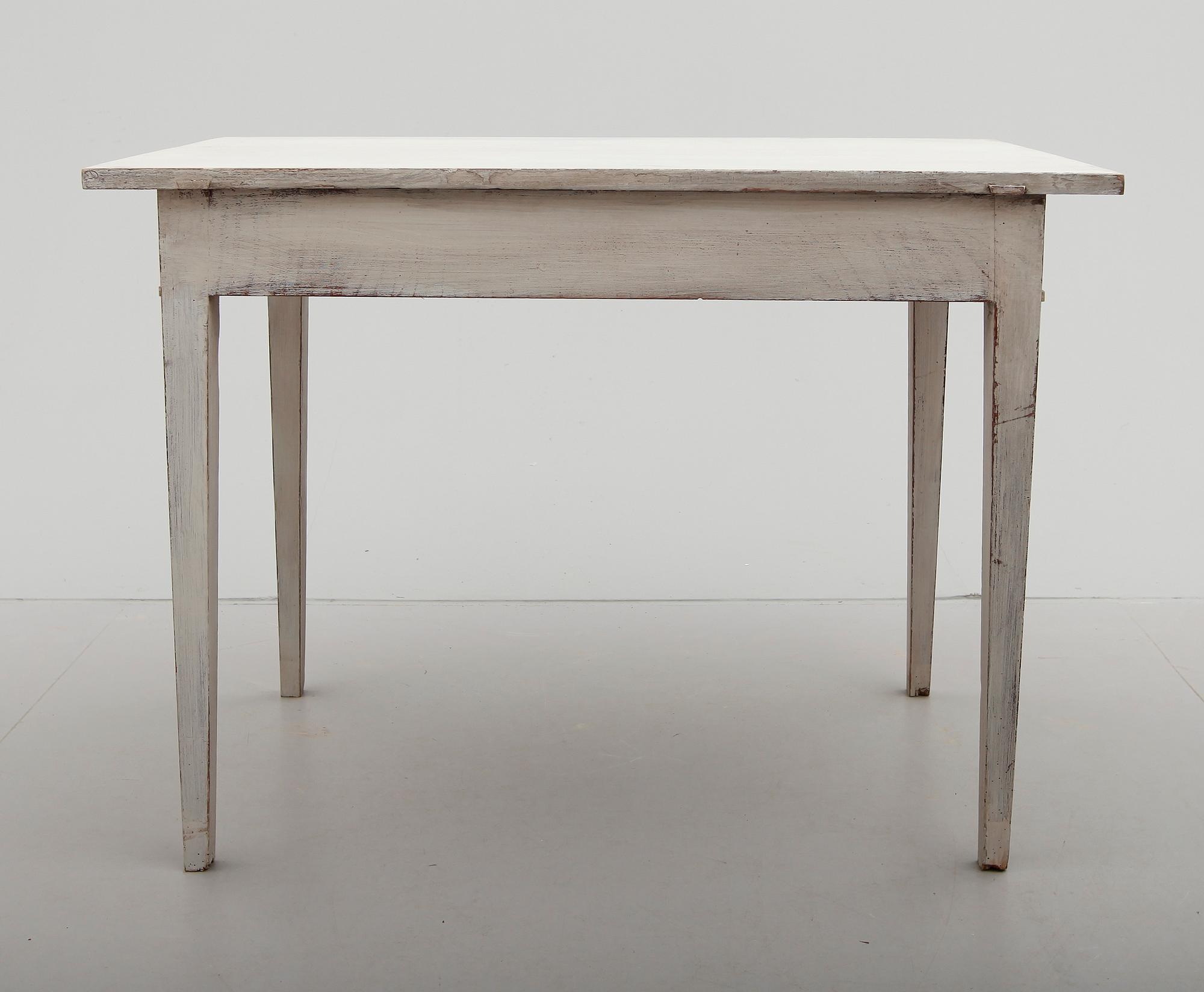 DAMARBETSBORD, 1800-tal.