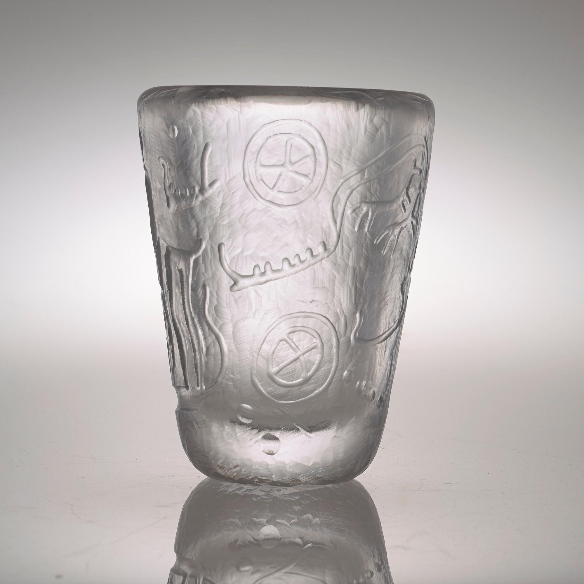 A Vicke Lindstrand glass vase, Kosta.
