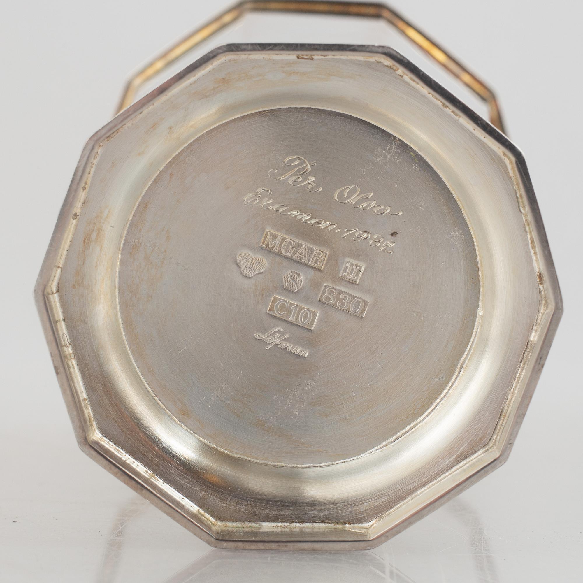 Eric Löfman, a silver vase, MGAB, Uppsala, 1977.