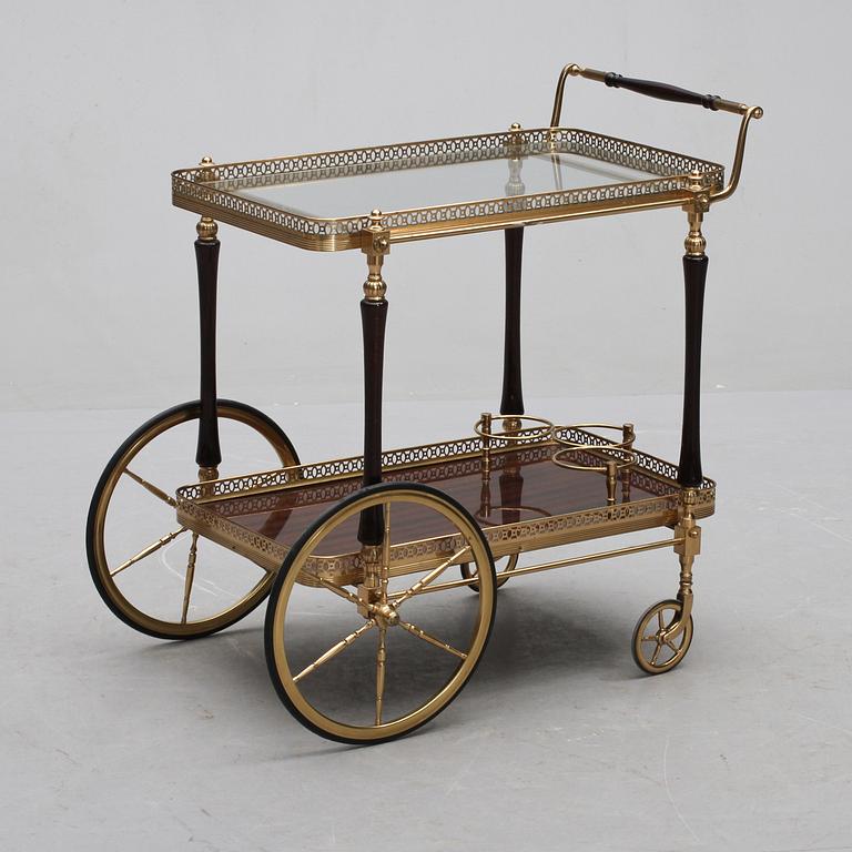 SERVERINGSVAGN, 1900-talets andra hälft.