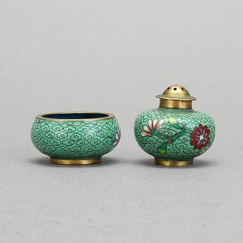 PARTI CLOISONNE,  8 delar, omkring 1900-tal, mestadels Kina.