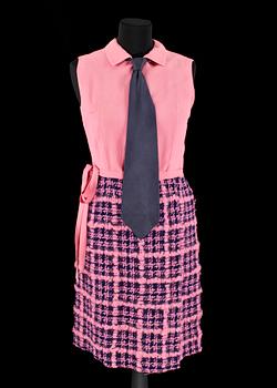 355. A 1960s two-piece ensemble consisting of coat and dress by Rachelle Duprè.