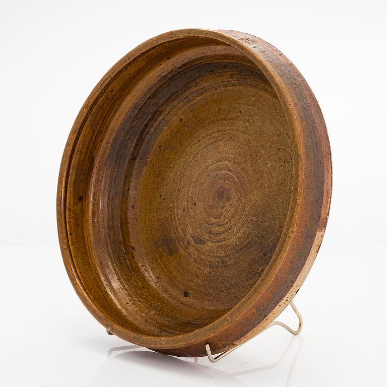 Kyllikki Salmenhaara, a stoneware bowl signed KS.