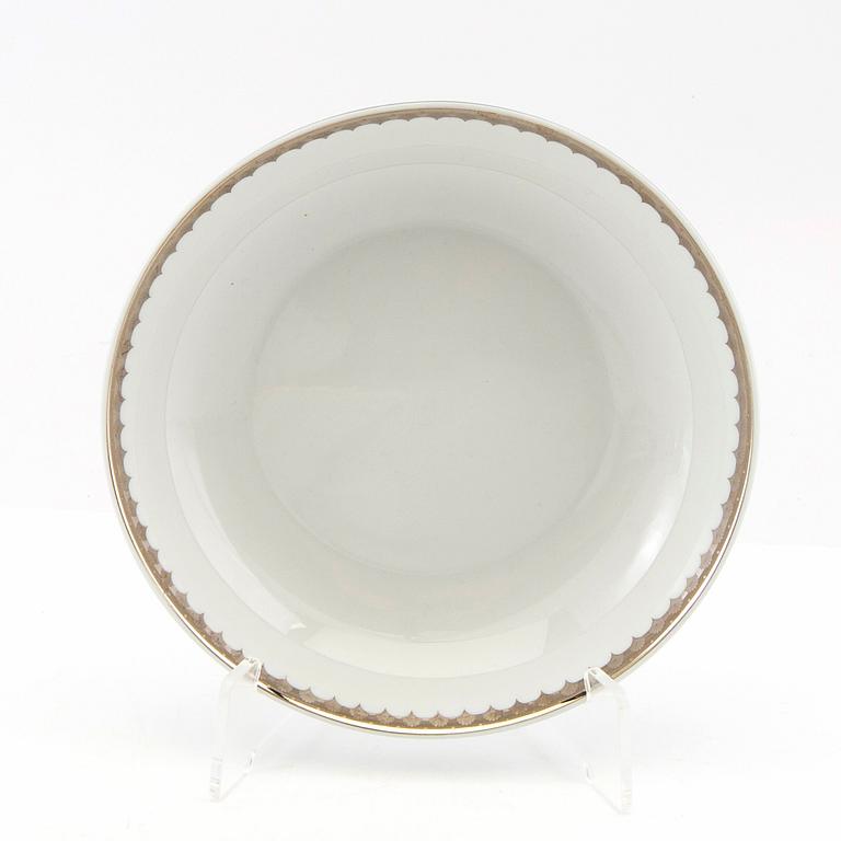 Sigvard Bernadotte, service approximately 95 pcs "Marianne", Christineholm, Fyrklövern late 20th century porcelain.