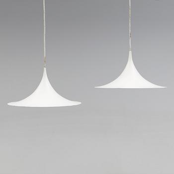 TAKLAMPOR, 2 st, "semipendel", Claus Bonderup, Lyfa, 1900-talets andra hälft. Höjd ca 21 cm.