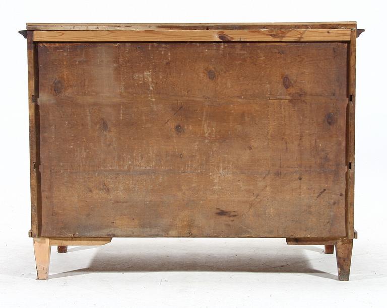 BYRÅ, sengustaviansk stil, 1800-tal.