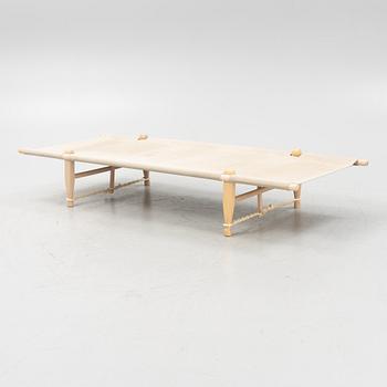 Ole Gjerløv-Knudsen, an "OGK" daybed, Skovshoved Møbelfabrik, Denmark, second half of 20th century.