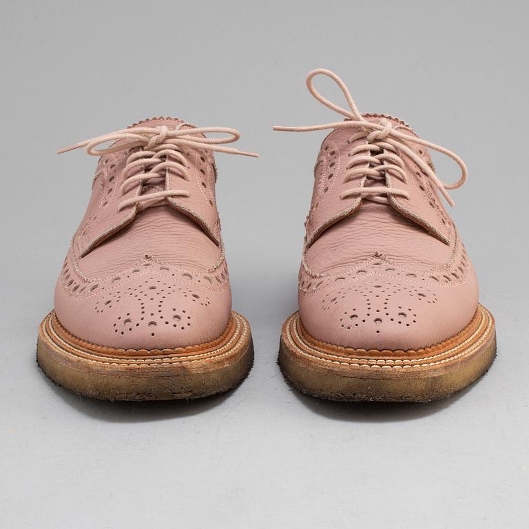 BURBERRY, skor, storlek 42. 2017.
