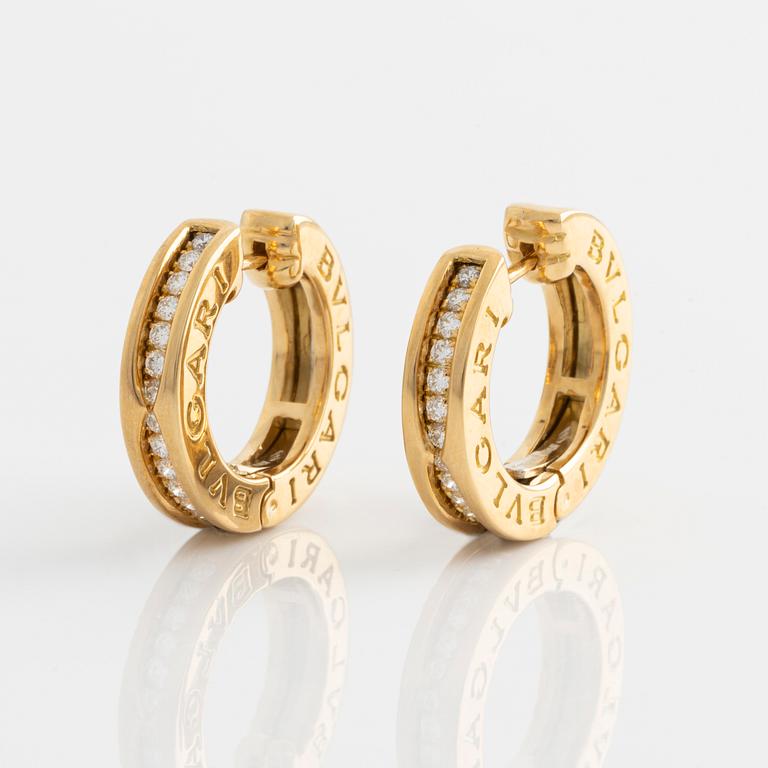 Bulgari a pair of earrings "B.zero 1" in 18K gold with round brilliant-cut diamonds.